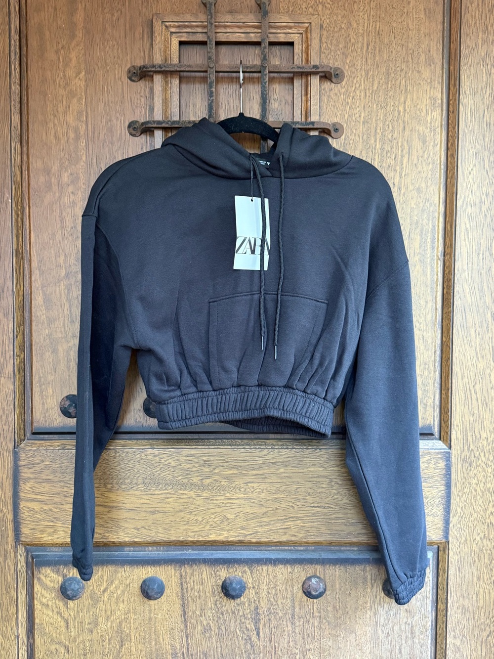 Zara Black Cropped Sweatshirt Hoodie Size S
